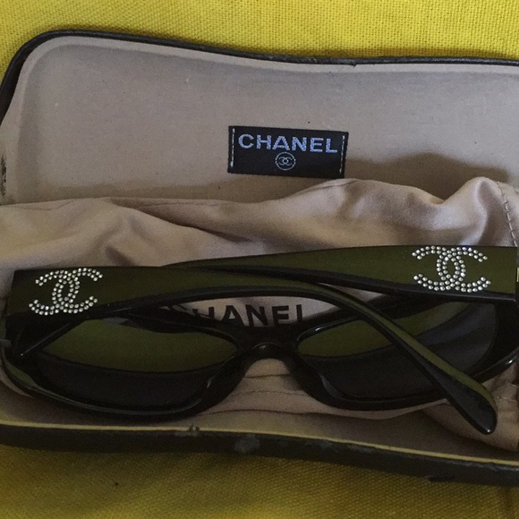 NWOT Chanel Monogram Rhinestones Sunglasses - Picture 2 of 7